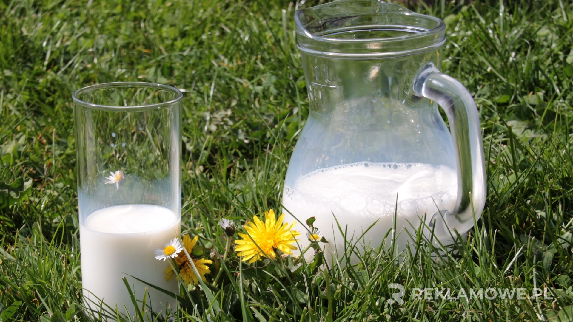 Zdjęcie karafki reklamowej używanej w celach marketingowych